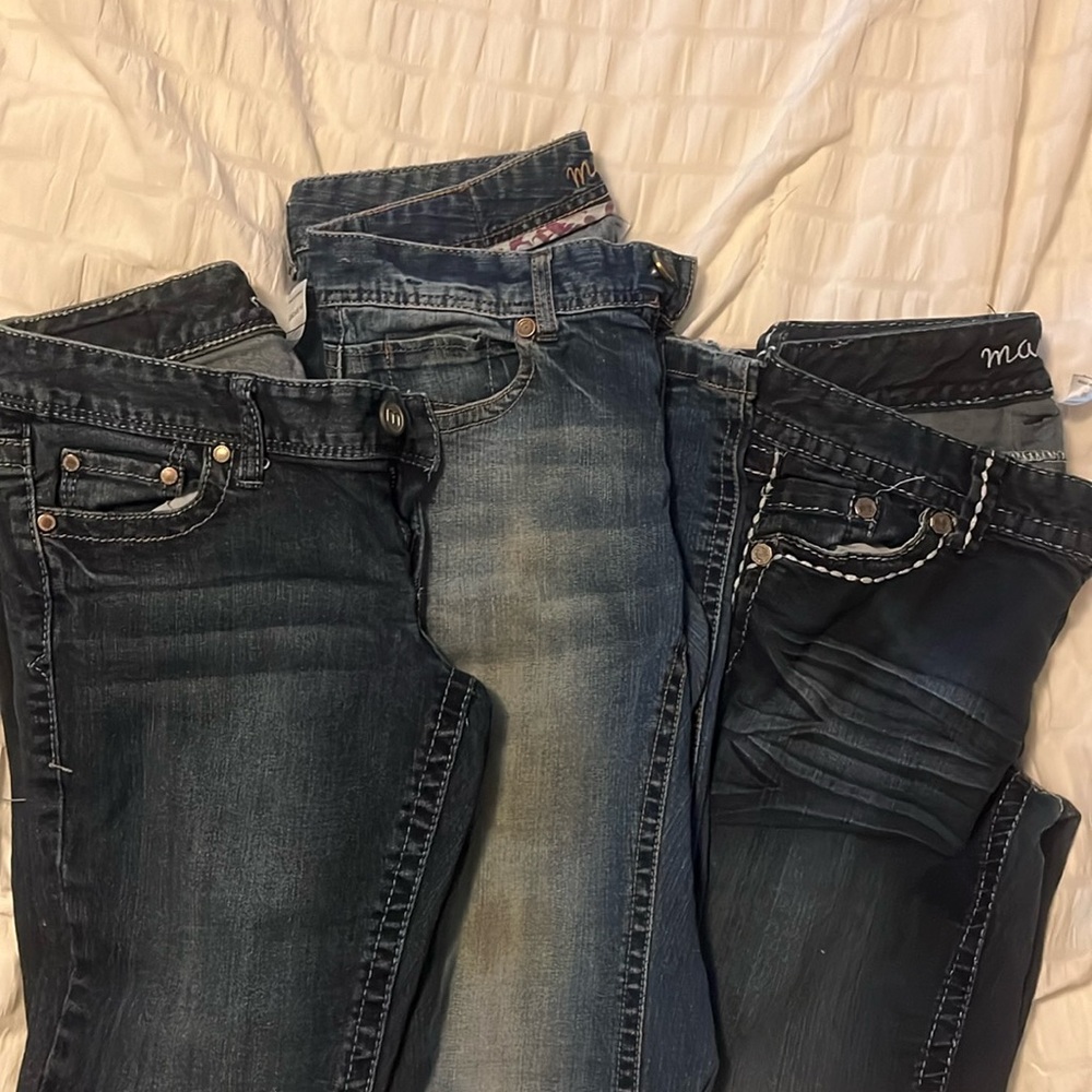 Lot of 3 Maurices Midrise Bootcut jeans size 8